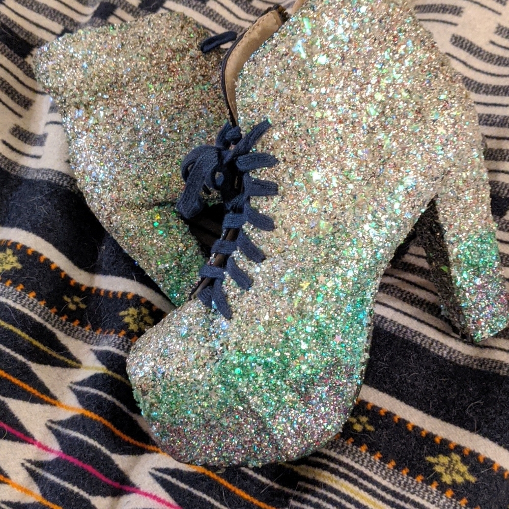 Customized Glitter YRU lace up Platforms